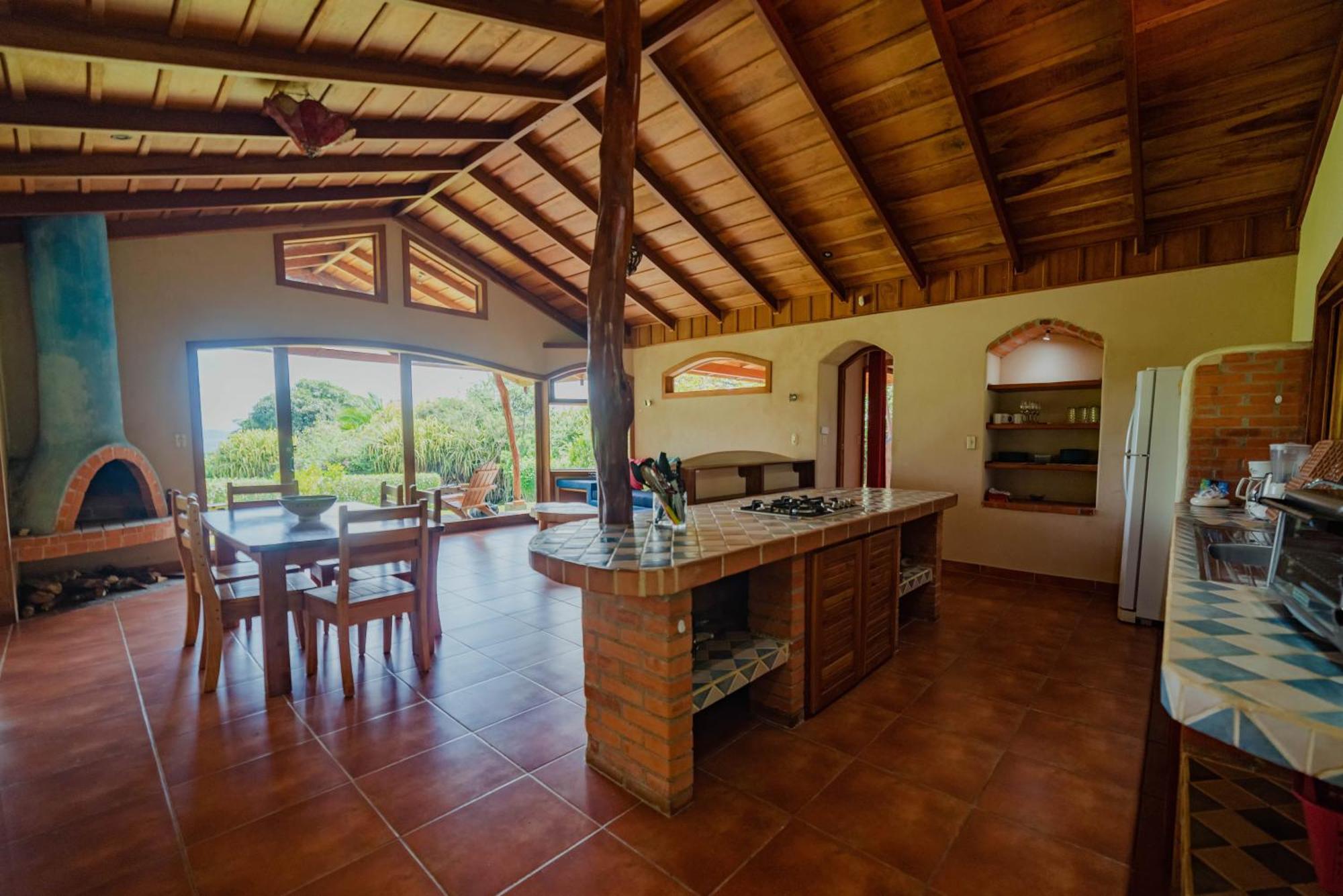 Hotel Mystica à Naranjos Agrios Extérieur photo